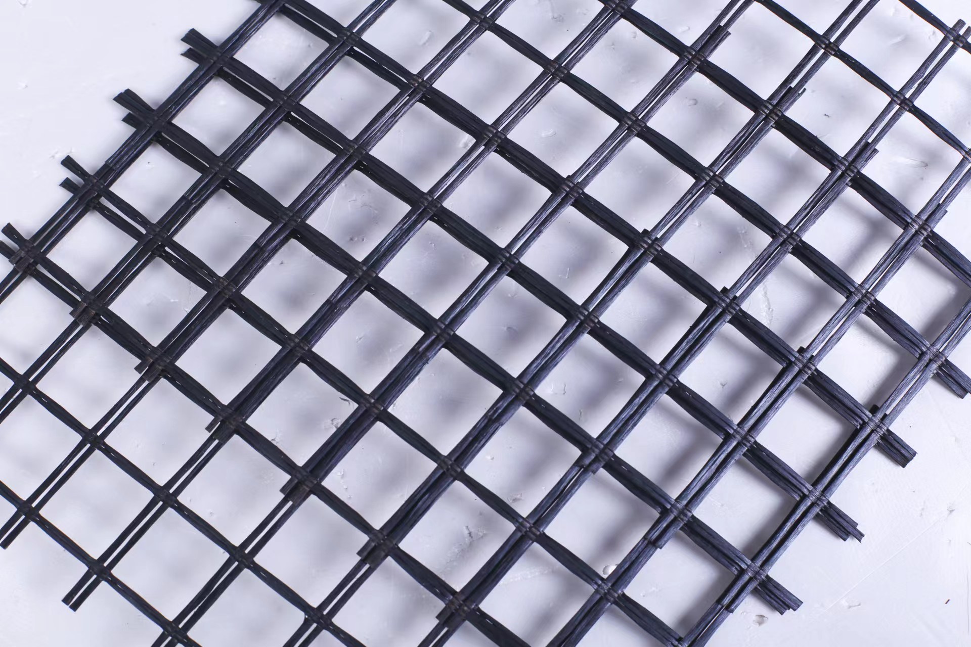 钢塑土工格栅厂家详解G1022玻纤土工格栅的技术优势